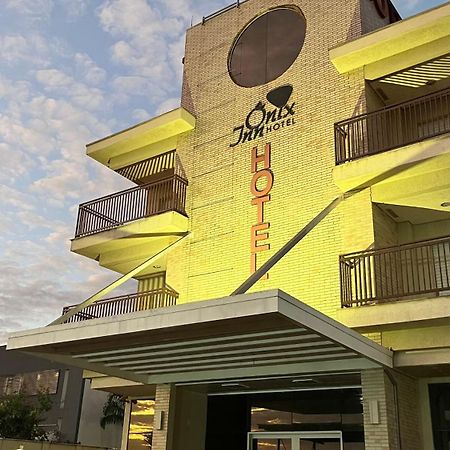 Onix Inn Hotel Cravinhos Kültér fotó