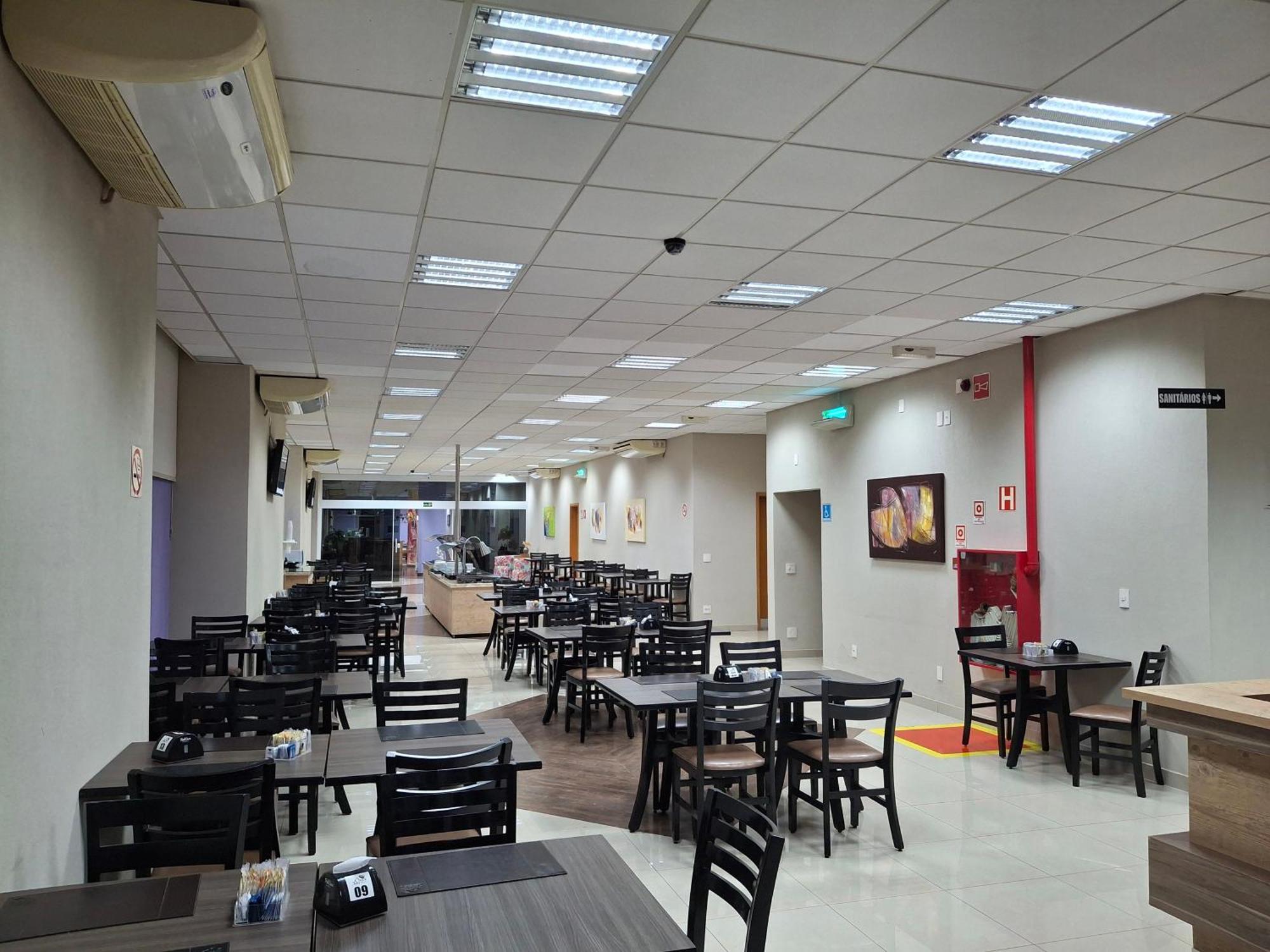 Onix Inn Hotel Cravinhos Kültér fotó