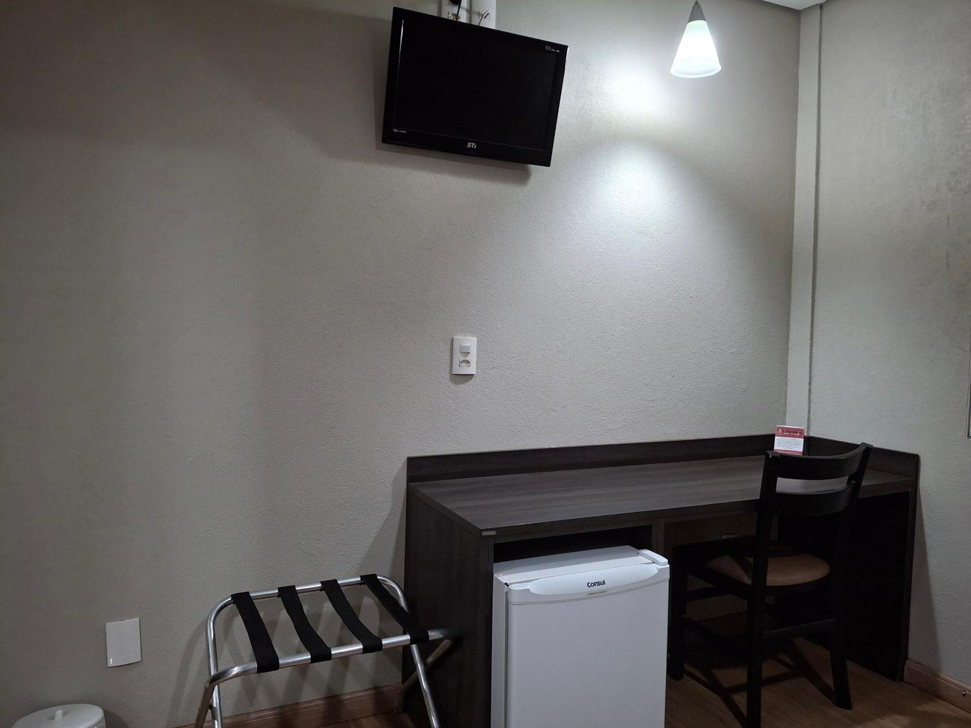 Onix Inn Hotel Cravinhos Kültér fotó